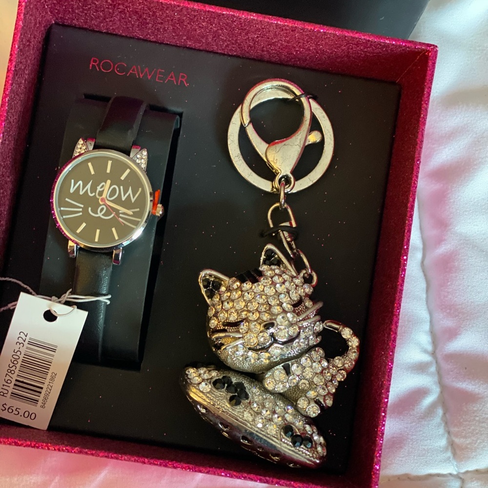Rocawear Kitty watch and rhinestone keychain set